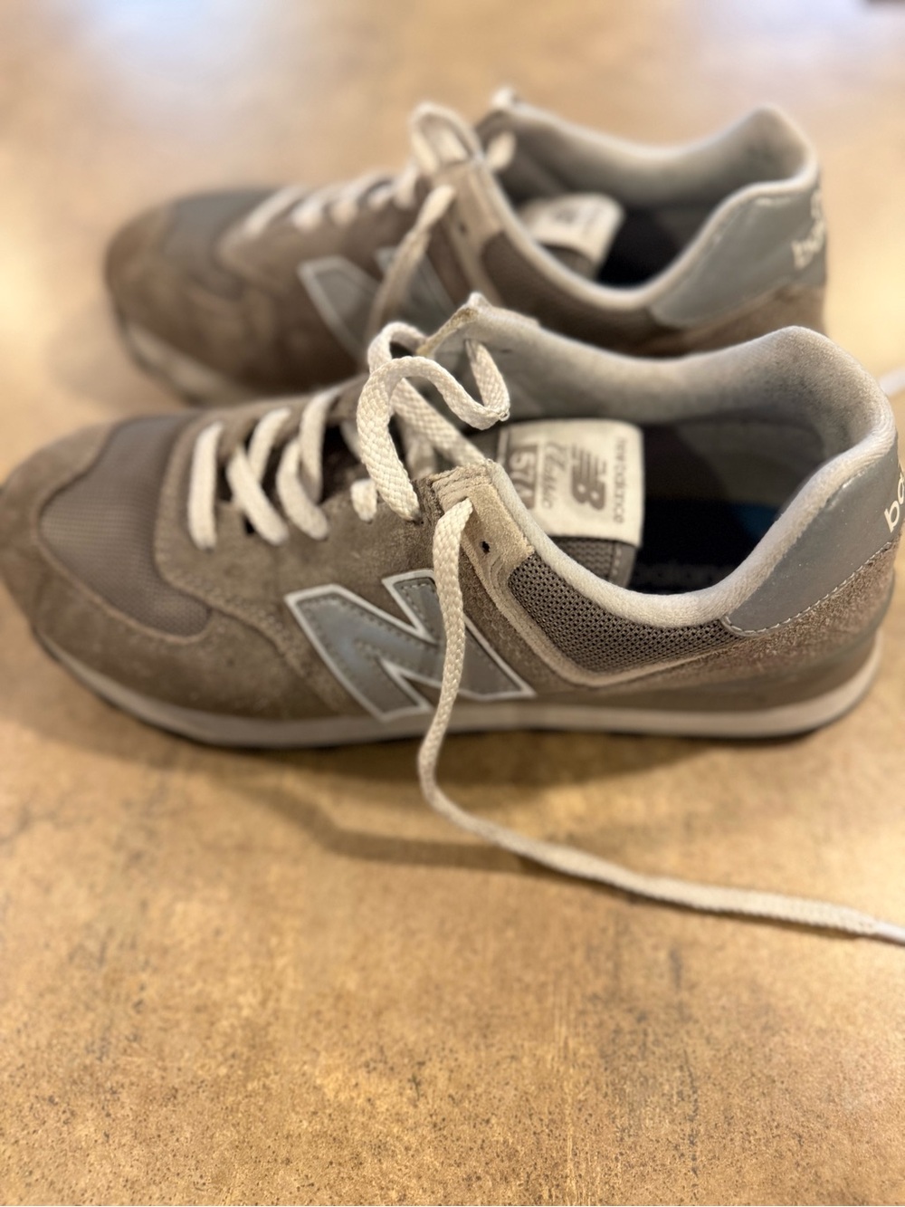 New Balance Women’s 574 Grey Suede & Mesh Low-Top Sneakers